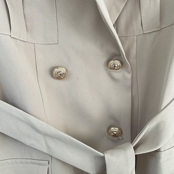 NWT Blithela Womenβs Double Breasted Trench Coat Size S in Beige - Picture 7 of 12